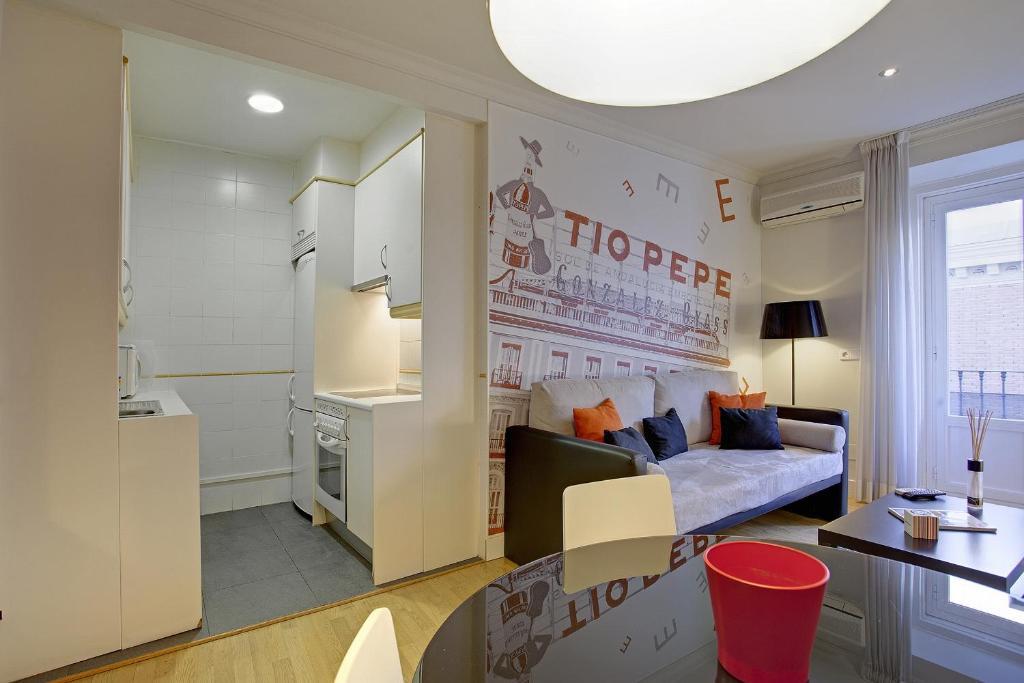 מדריד Metropol Rooms חדר תמונה